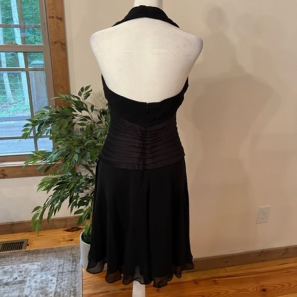 Tadashi Collection Chiffon Halter Dress, size 4 - Picture 14 of 15